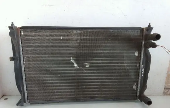 Audi A4 S4 B5 8D Coolant radiator 848796L