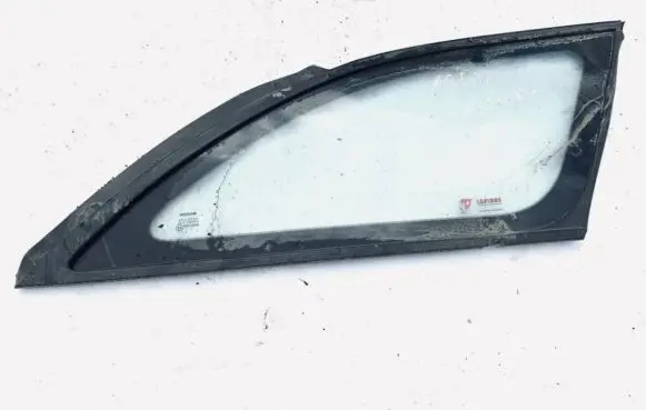 Nissan Primera Rear side window