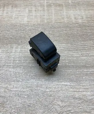Toyota Corolla Verso AR10 Electric window control switch 848100F010