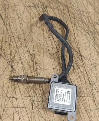 Mercedes-Benz E W213 Lambda probe sensor A0009054410