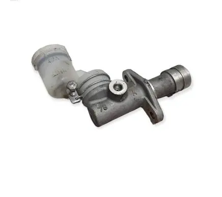 Mitsubishi Pajero Clutch master cylinder Y24lm
