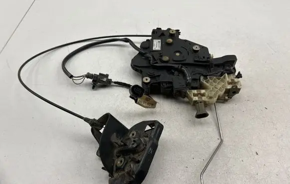 Volkswagen Caddy Rear door lock