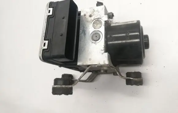 BMW X3 F25 ABS Pump 6881322