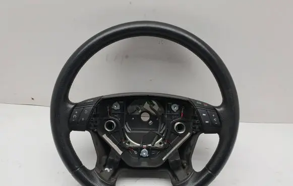 Volvo XC90 Steering wheel 30680857 07042005