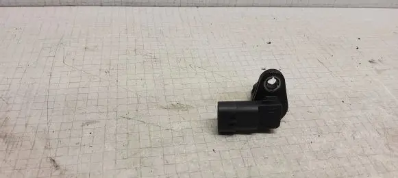 Opel Insignia A Camshaft position sensor 55201876