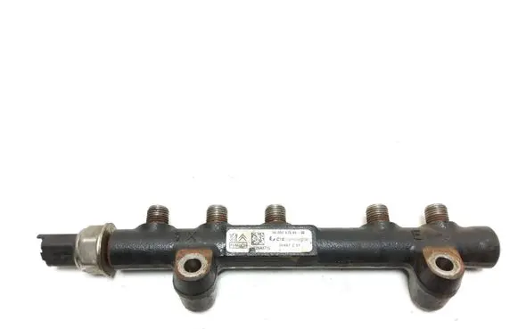 Volvo V50 Fuel main line pipe 9685297580 1691115 1697684