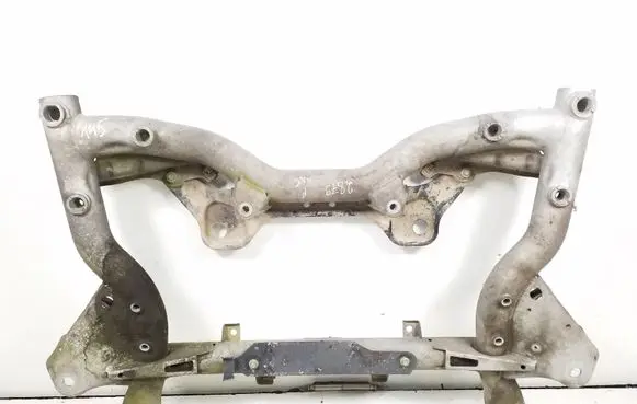Mercedes-Benz C W204 Front subframe A2046281057
