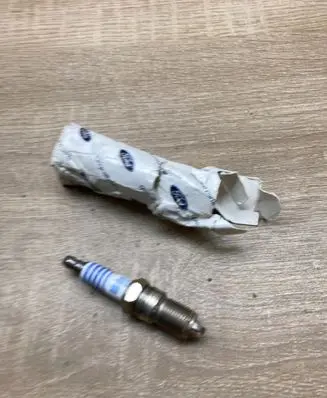 Ford Escort Spark plug 1216460 87YF12405AE