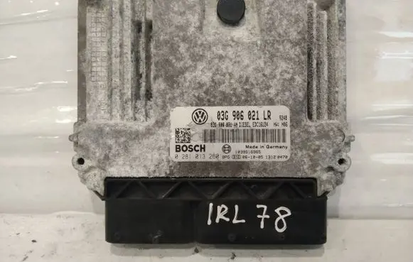 Volkswagen PASSAT B6 Engine control unit/module 03G906021LR 03G906021AN 0281013260