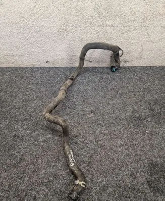 Land Rover Discovery 5 Engine coolant pipe/hose FPLA8B573CB FPLA8B573