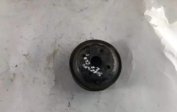 KIA Sorento Water pump pulley 