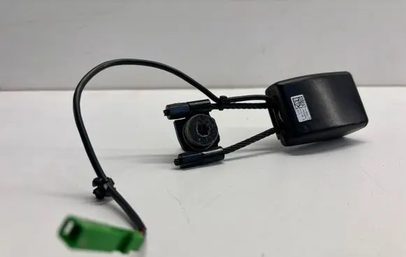 Volvo XC90 Front seatbelt buckle 31369301