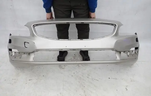 Volvo V60 Front bumper 31323831