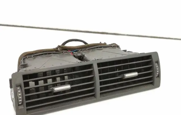 Audi A4 S4 B7 8E 8H Dash center air vent grill 8E0820951H 36113010