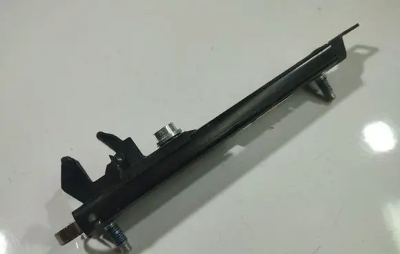 Opel Zafira A Seat belt adjustment rail 090560650