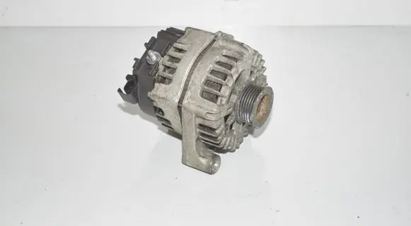 BMW 5 F10 F11 Generator/alternator 8570672 12318570672 8570673