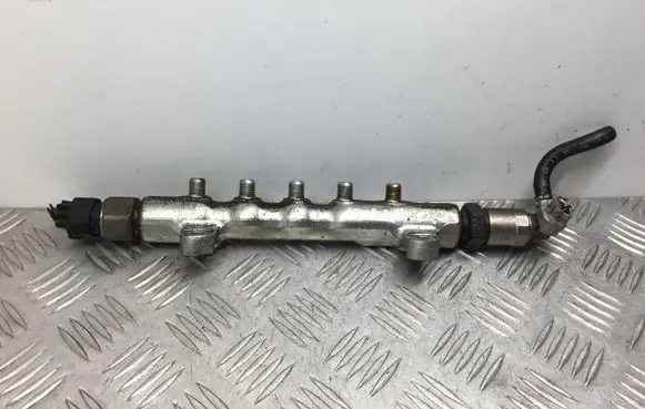 Fuel main line pipe