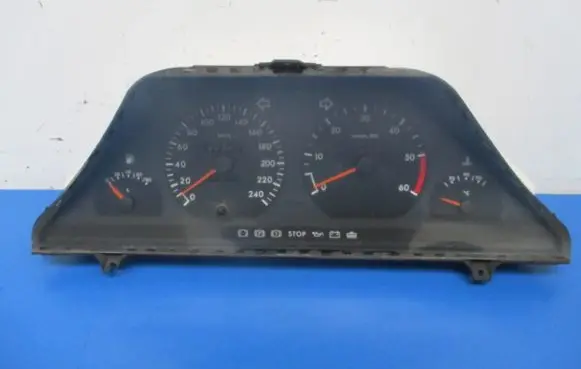Peugeot 605 Speedometer (instrument cluster)