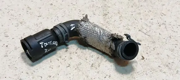 Volkswagen Touareg I Engine coolant pipe/hose 059121113K