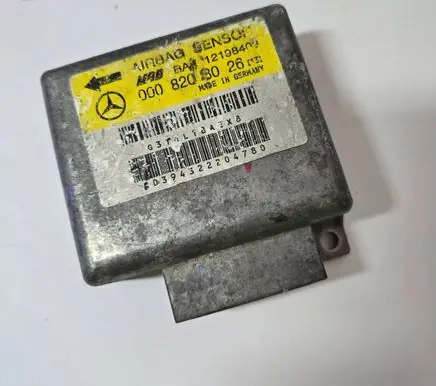 Mercedes-Benz C W202 Airbag control unit/module 0008208026 12198403 G3TL18A3X8