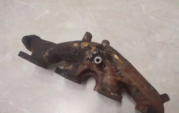 BMW 2 F45 Exhaust manifold 8519889