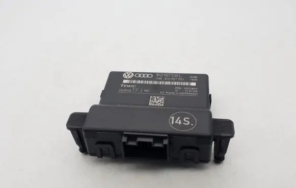Volkswagen Golf Plus Gateway control module 1K0907530L 1K0907951