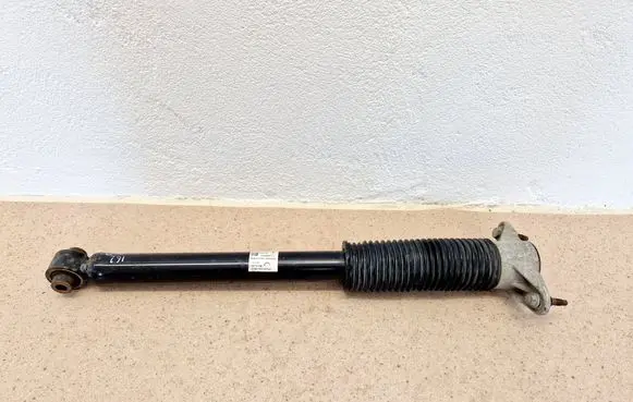 Tesla Model 3 Rear shock absorber/damper 104446101E CFP22230DA1112