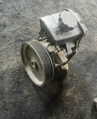 Mercedes-Benz E W211 Power steering pump A0034664301