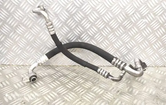 Opel Insignia A Air conditioning (A/C) pipe/hose 13220107 316137793