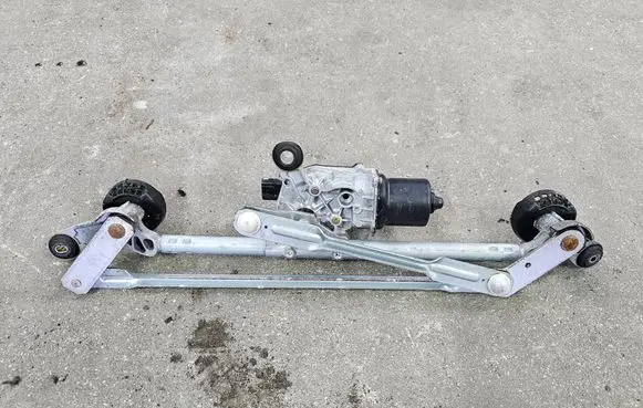 Nissan Qashqai Front wiper linkage 6Y19C004 C004