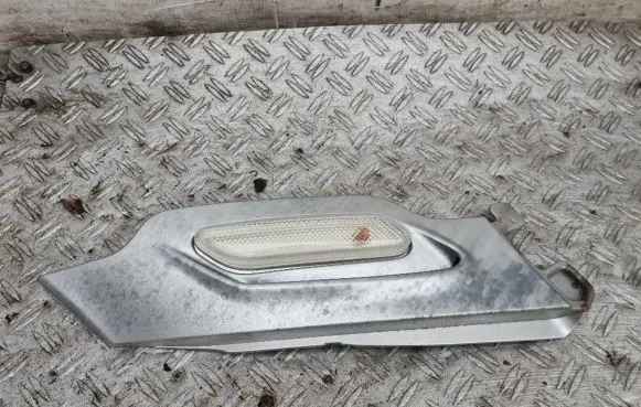 Mini Cooper Countryman R60 Front fender indicator light 9802607 61697910