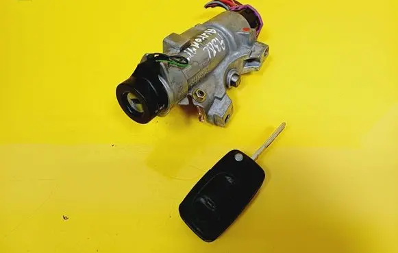 Audi A3 S3 8L Ignition lock 4B0905851B