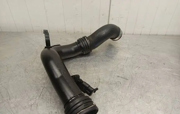 Seat Leon (1P) Intercooler hose/pipe 1K0145770D