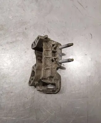 Volvo S40 Engine mounting bracket 326C29