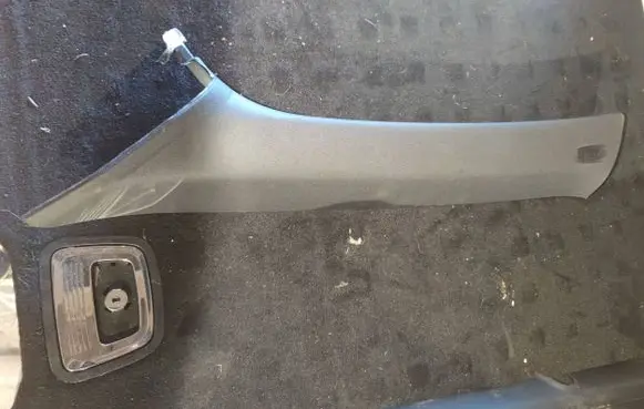 Porsche Macan (95B) (A) pillar trim 95B867233