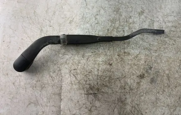 KIA Carens I Rear wiper blade arm