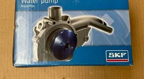 Renault Clio I Water pump VKPC86212