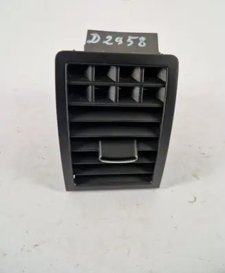 Volkswagen Touareg I Dash center air vent grill 7L6819704D