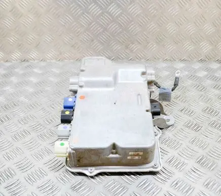 Tesla Model S Current control relay 103115900A 105989100C
