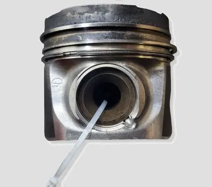 Volvo V70 Piston D5244T15