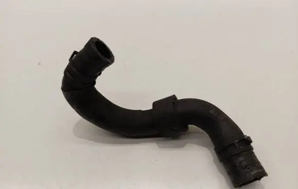 Audi A3 S3 8V Engine coolant pipe/hose 04L122058D