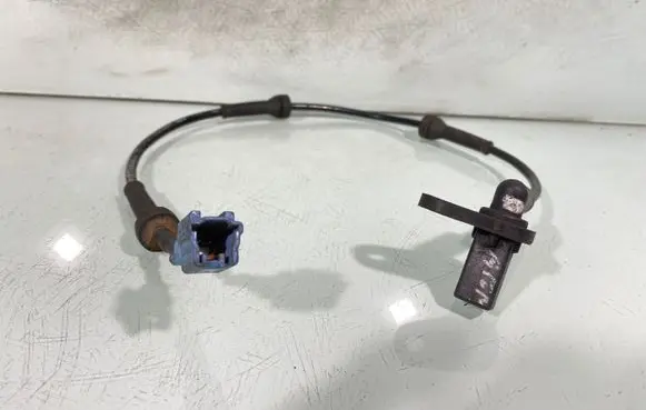 Nissan X-Trail T30 ABS rear brake sensor 