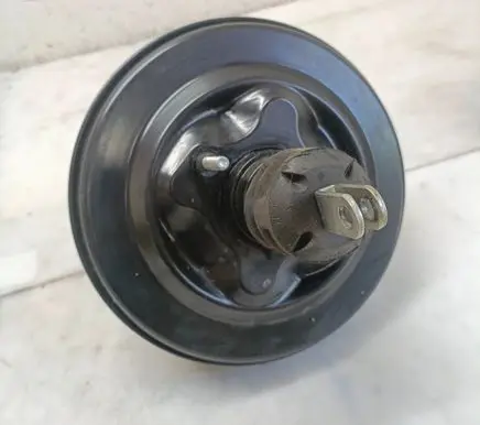 Opel Corsa C Brake booster 13101487 0204024999