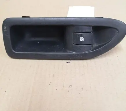 Renault Laguna II Electric window control switch 82000317493