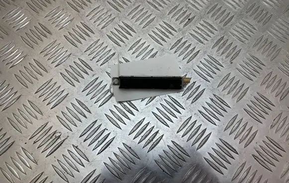 Audi A8 S8 D4 4H Aerial antenna amplifier 4H0035225C