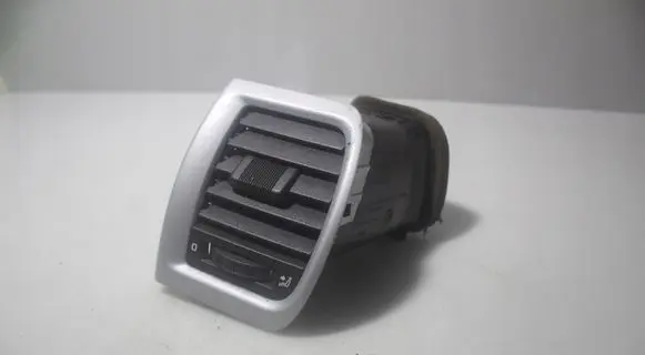 Skoda Fabia Mk2 (5J) Dashboard side air vent grill/cover trim