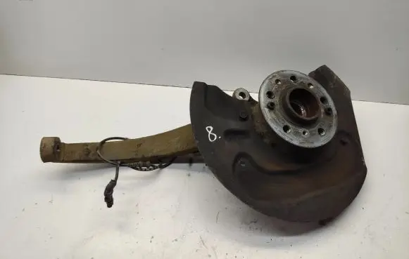 Mercedes-Benz ML W164 Front wheel hub A1645400917 02060642