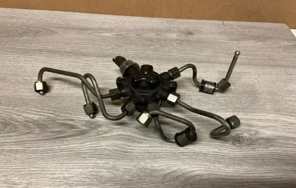 Ford Galaxy Fuel distributor 4M5Q9D280DB
