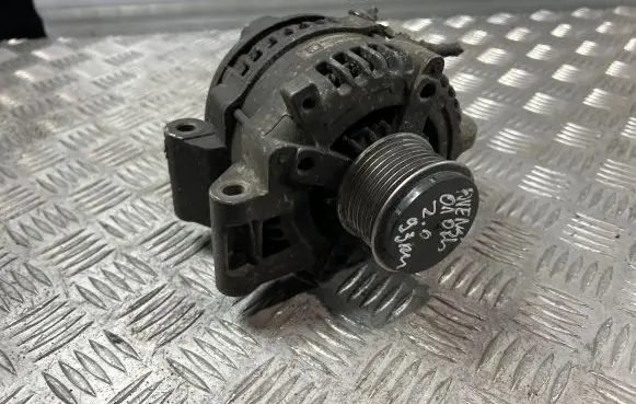 Toyota Avensis T270 Generator/alternator