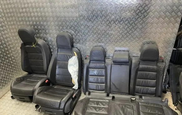 Volkswagen Golf V Seat set